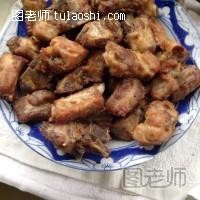 椒泥排骨的做法