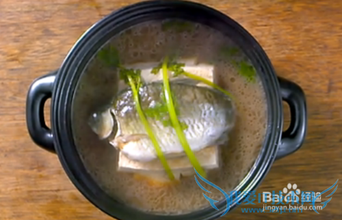 鲫鱼豆腐汤-美味佳肴