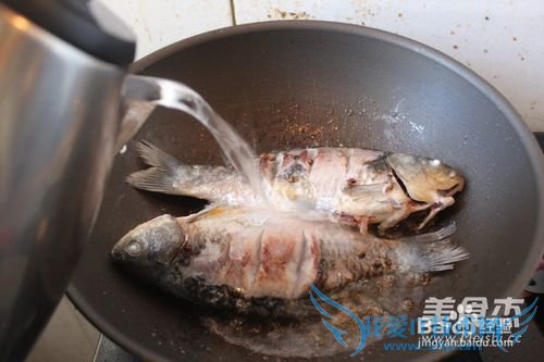 鲫鱼豆腐汤详细做法