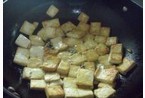 番茄炒油豆腐的简单做法