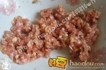 怎样在家做香煎肉茸豆腐?