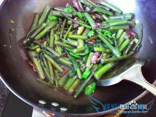 爆炒泡椒紫菜心