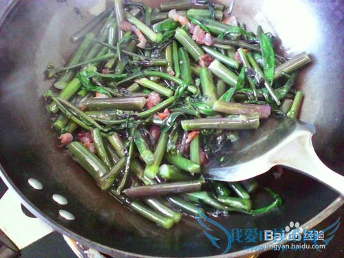 爆炒泡椒紫菜心