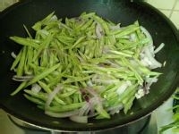 洋葱香炒四季豆