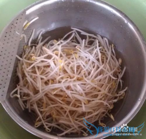 清凉减肥的莴笋拌银芽