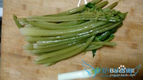 芹菜之芹菜炒蛋