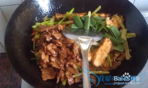 家常好味道--芹香油豆腐