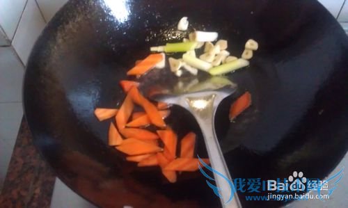 家常好味道--芹香油豆腐