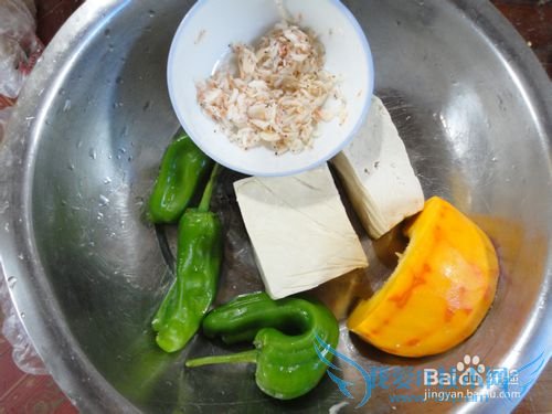 南瓜新吃——南瓜炒豆腐的做法