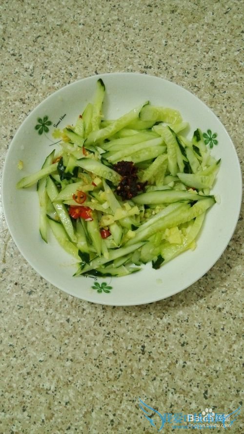 夏日凉菜--老干妈拌黄瓜
