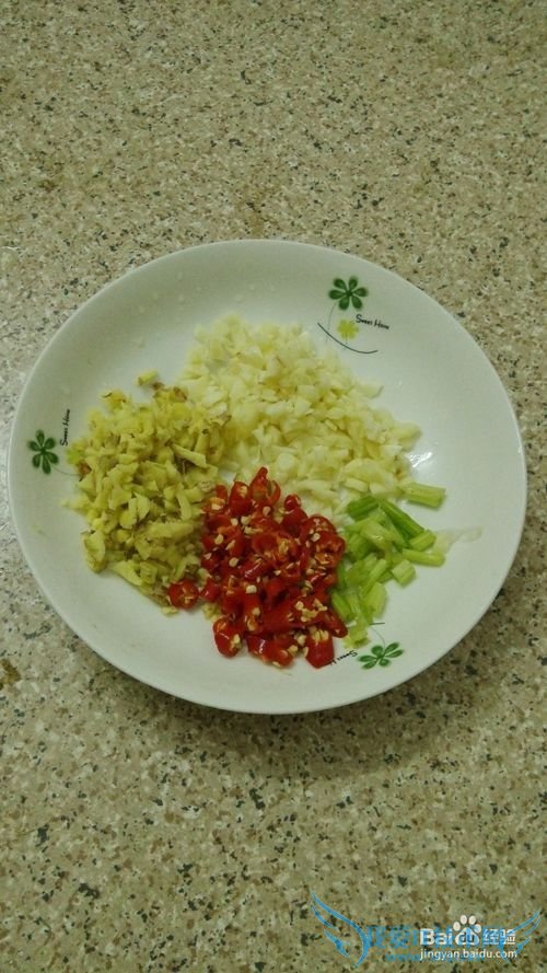 夏日凉菜--老干妈拌黄瓜