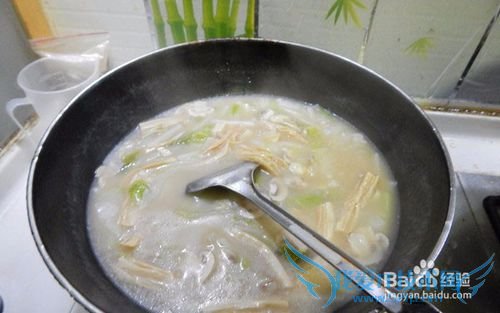 白菜腐竹煮年糕怎么做?--白菜腐竹煮年糕的做法