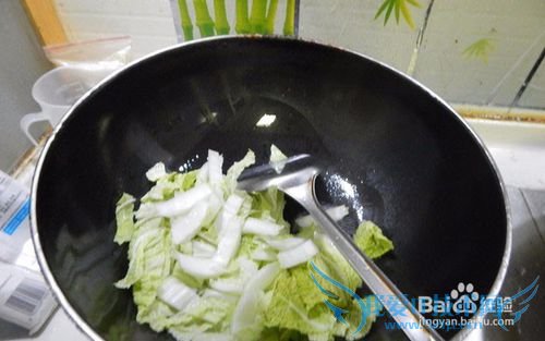 白菜腐竹煮年糕怎么做?--白菜腐竹煮年糕的做法