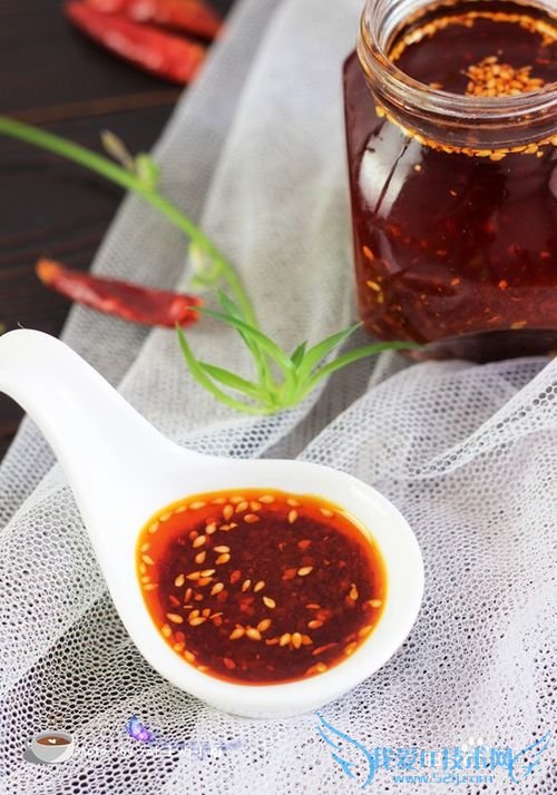 麻辣红油怎么做?辣椒油怎么做才红?