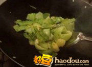 怎样做水冬芥菜滚豆腐