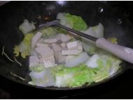 白菜炖豆腐怎么做