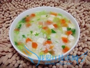 怎样做简单的早餐之肉末豆腐粥