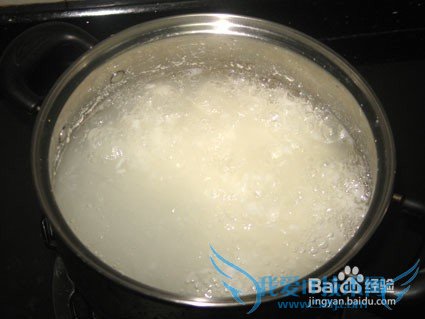 怎样做简单的早餐之肉末豆腐粥