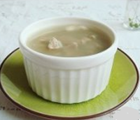 鲜美的清炖羊肉汤