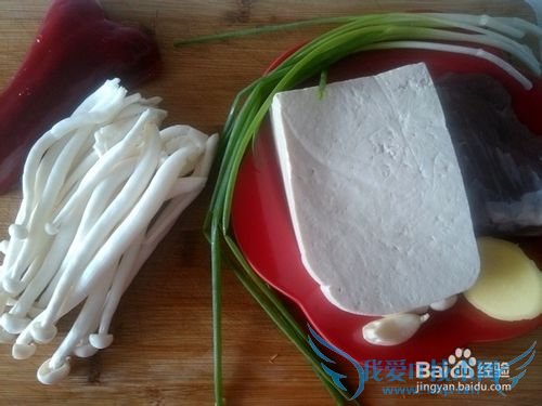 超级好吃老少皆宜的豆腐做法--海鲜菇肉末豆腐