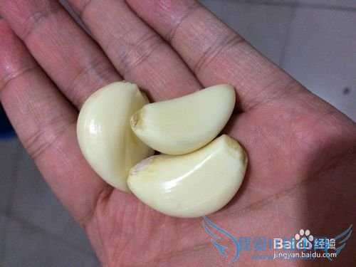 烧(烤)辣椒拌皮蛋