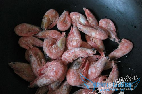 蒜蓉粉丝蒸开边虾做法