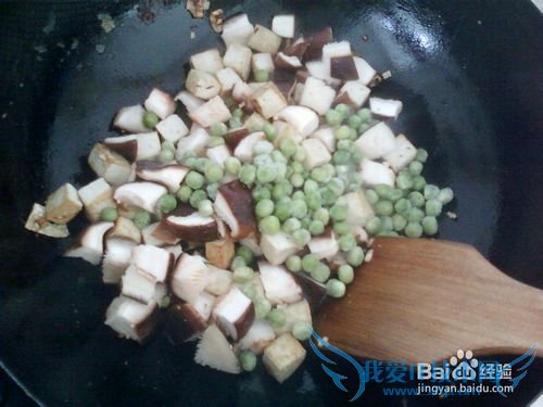 香菇鸡蛋炒豆腐