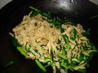 自制干豆腐炒韭菜