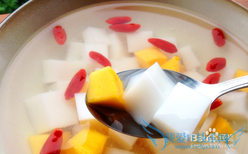 自制甜品杏仁豆腐