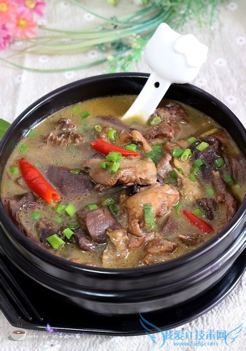 小鸡炖蘑菇怎么做--家庭版小鸡炖蘑菇的做法