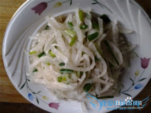怎么做凉拌白萝卜菜——口感清脆味道鲜美