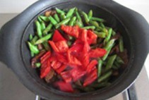 味道醇厚的干锅四季豆