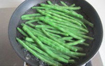 味道醇厚的干锅四季豆