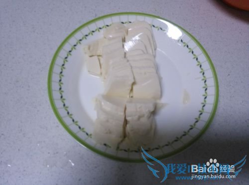 简单皮蛋豆腐凉菜