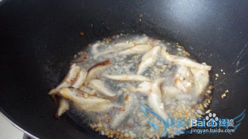 下厨:香菇蒜蓉油麦菜