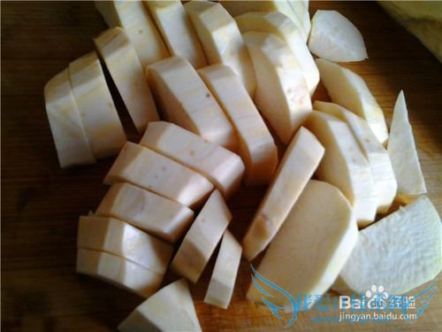 怎么做好吃又营养的鸡肉炖红薯豆腐