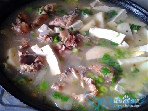 怎么做好吃又营养的鸡肉炖红薯豆腐