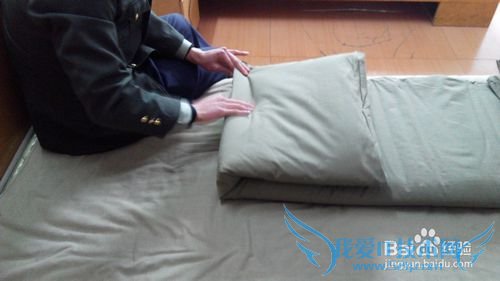 如何叠部队豆腐块被子