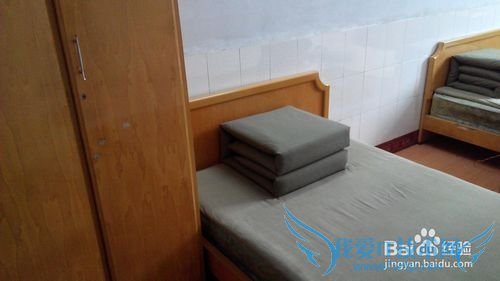 如何叠部队豆腐块被子