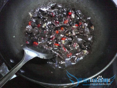 独特蒜香辣味橡子干