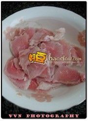 怎样做金菇五彩豆腐牛肉煲