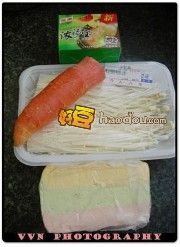 怎样做金菇五彩豆腐牛肉煲