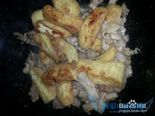 自制油炸五香豆腐炒肉片