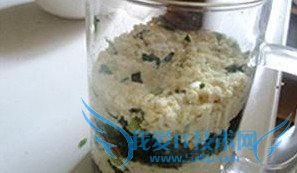 果仁芹叶拌豆腐的做法