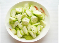 营养汤煲---丝瓜鱼头豆腐煲