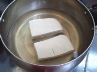 营养汤煲---丝瓜鱼头豆腐煲