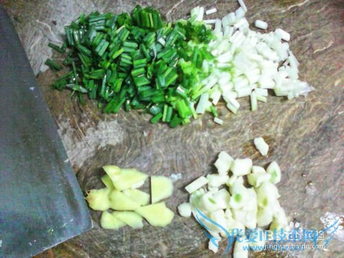 风味独特的鲨鱼炒法