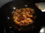 酱香肉末豆腐的做法