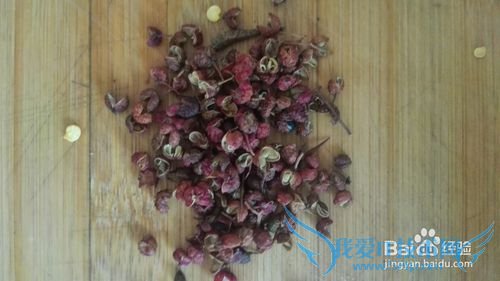 自制酸辣鱼火锅