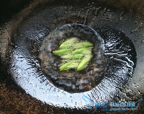 家常豆腐皮炒香菜